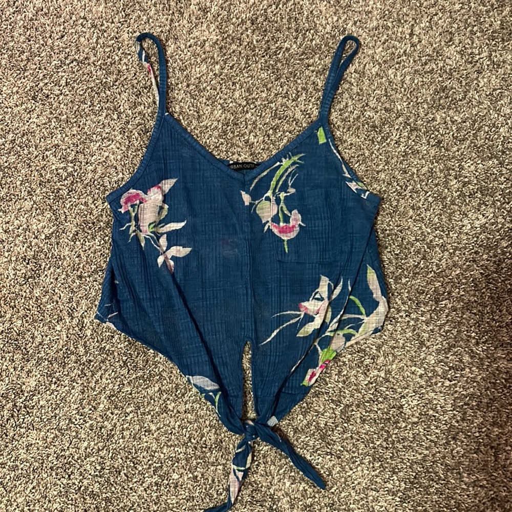 brand new urban outfitters crop top